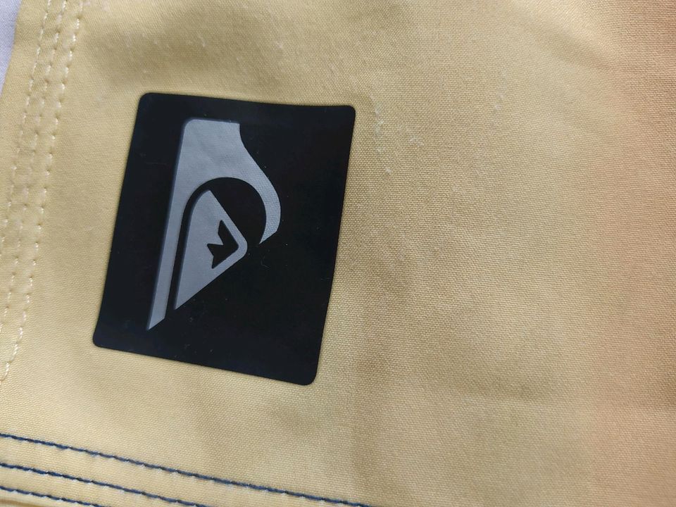 QuikSilver ,Badehose Badeshort Größe L in Illertissen