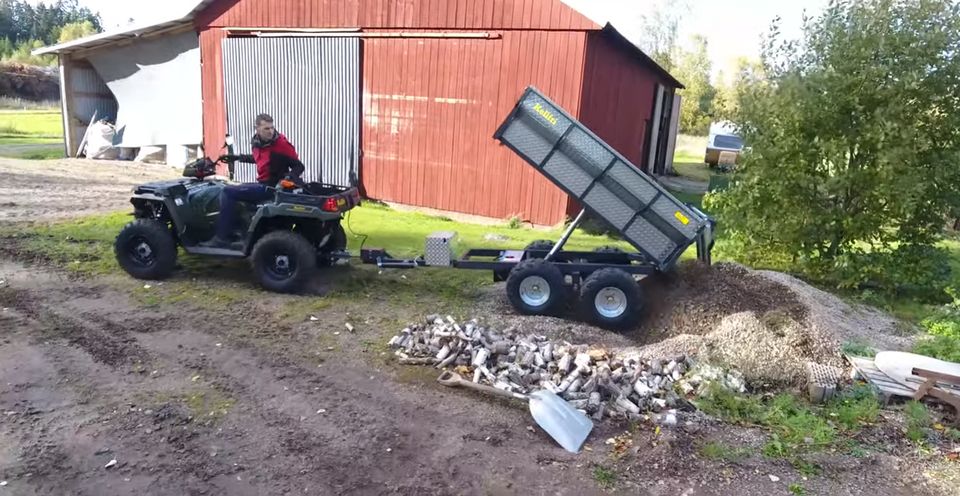 ATV-Anhänger 1420 KG mit elektrohydraulischer 3 Kippfunktion 12 V in Berlin