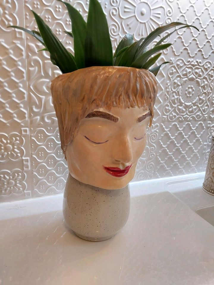 Antiker Kopf, Blumentopf Fridakopf komplett handgefertigt in Berlin