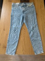 Neu! Jeans mit Cuts Rheinland-Pfalz - Betzdorf Vorschau
