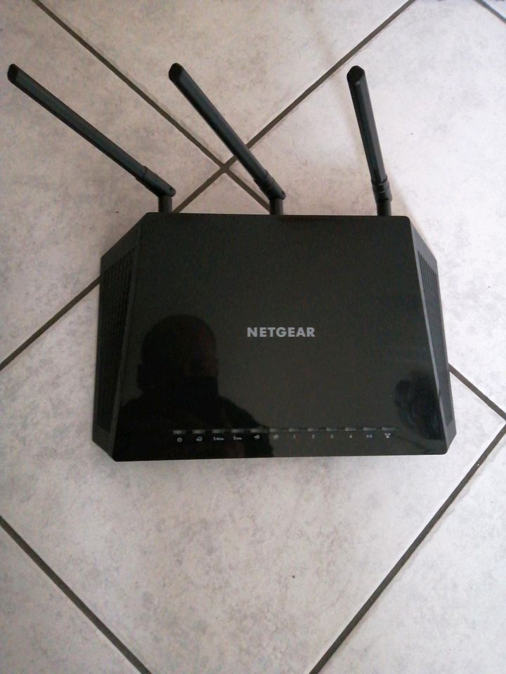 Smart WiFi (WLAN 802.11ac Dual Band) Router von Netgear (AC1750) in Harrislee