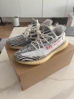 Yeezy Boost 350V2 Zebra München - Ludwigsvorstadt-Isarvorstadt Vorschau