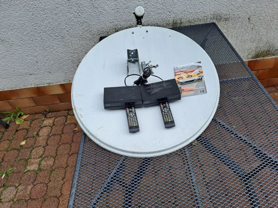 Satellitenschüssel mit 2 Receiver in Griesheim