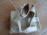 Gr. 38 Clarks NEU OVP Deva Mae Pumps Rose Sandalen Kr. München - Taufkirchen Vorschau