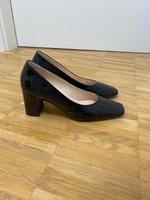 Schöne Pumps HÖGL LACKLEDER Gr. 39 wie Neu! Brandenburg - Potsdam Vorschau