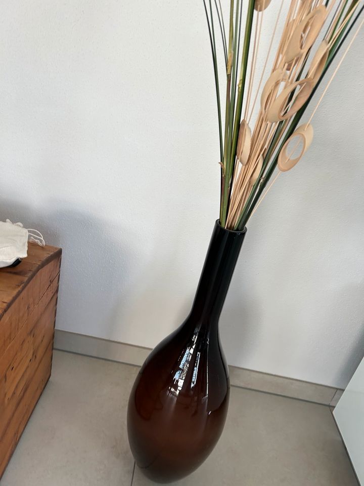 Vase, Leonardo braun mit Inhalt circa 80 cm in Falkenberg