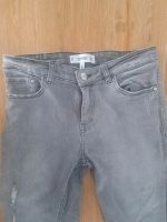 Mango Skinny Jeans grau 38 Damenhose 7/8 Sommer Niedersachsen - Oldenburg Vorschau