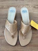 Buffalo Leder Sandalen NEU Gr.39 Hessen - Rüsselsheim Vorschau