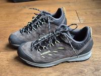 NEU Trekkingschuhe Wanderschuhe Schuhe LOWA DELAGO GTX LO WS * 40 Altona - Hamburg Blankenese Vorschau