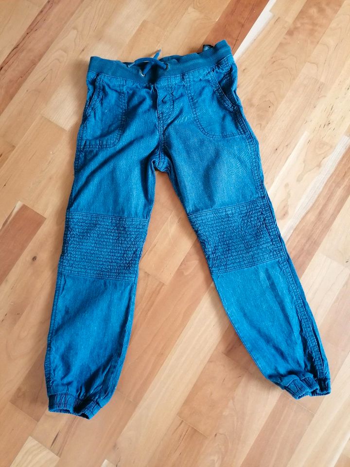 Jeans, Schlupfjeans von H&M, Größe 122 in Hauneck