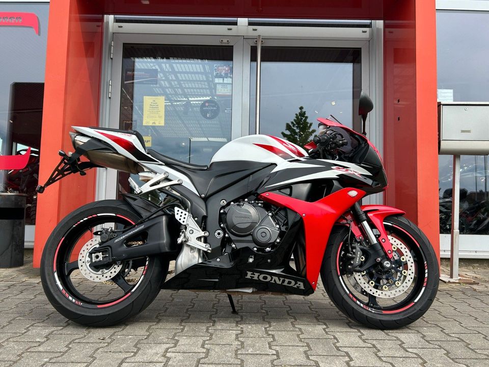 Honda CBR600RR  PC 40 in Georgsmarienhütte