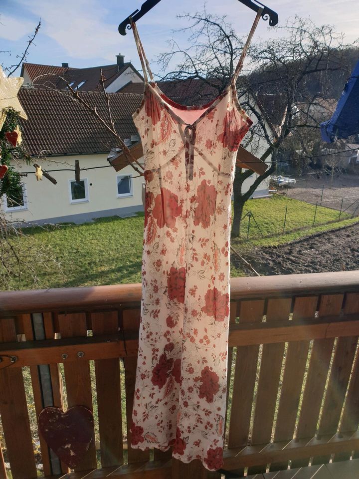 Traumkleid  Sommerkleid Spaghettiträger in Ebermannstadt