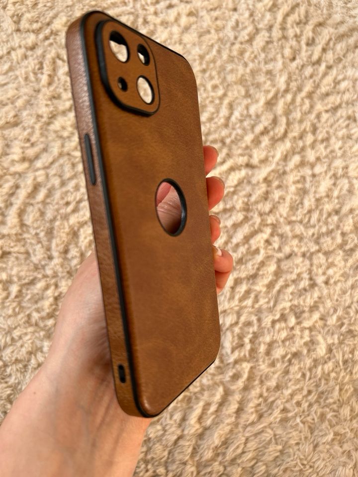 Handyhülle Hülle Schutzhülle Case iPhone 14 Leder Look in Celle