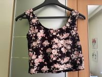 Schwarzes Crop Top mit rosa Blumenmuster Berlin - Neukölln Vorschau