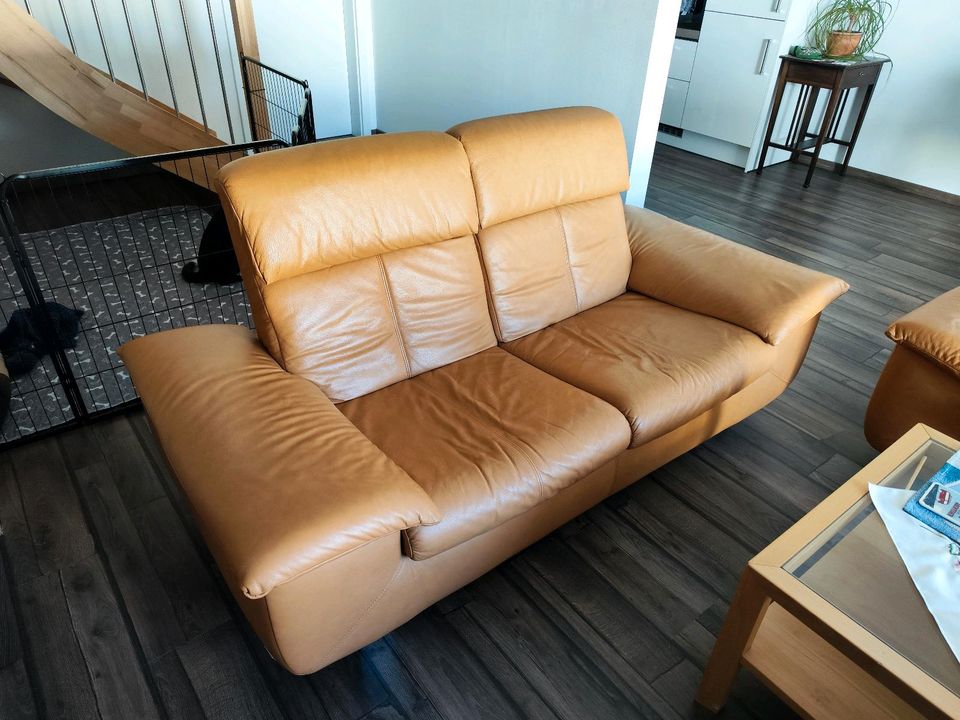 Echtleder Design Couch / Sofa / Sitzgruppe (Lieferung möglich!) in Chemnitz