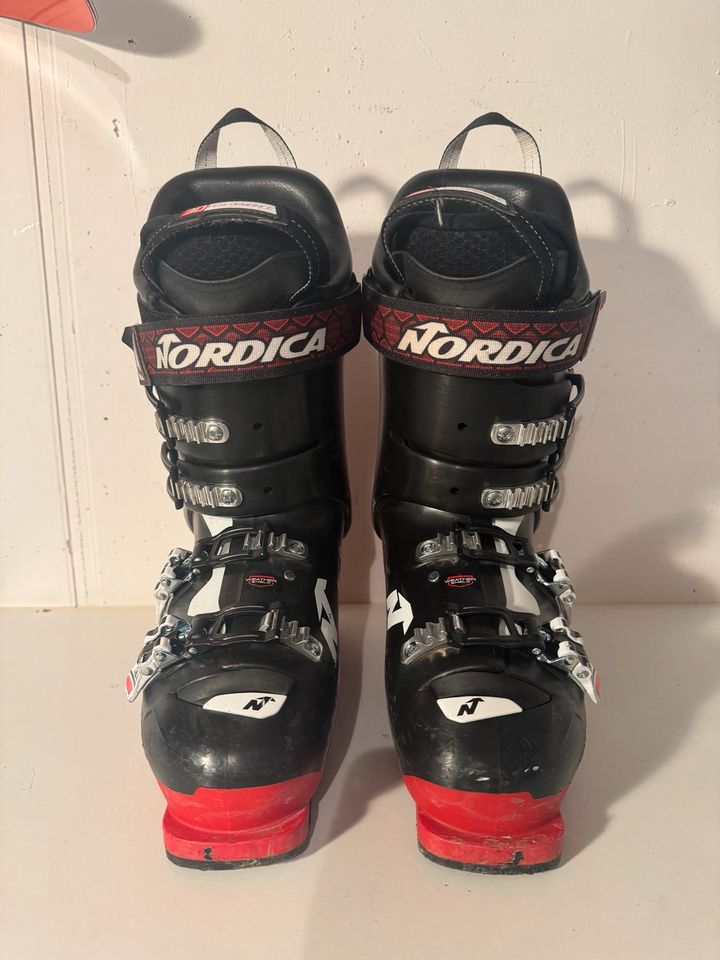 Skischuhe Nordica Speedmachine 110X 26-26,5 in München