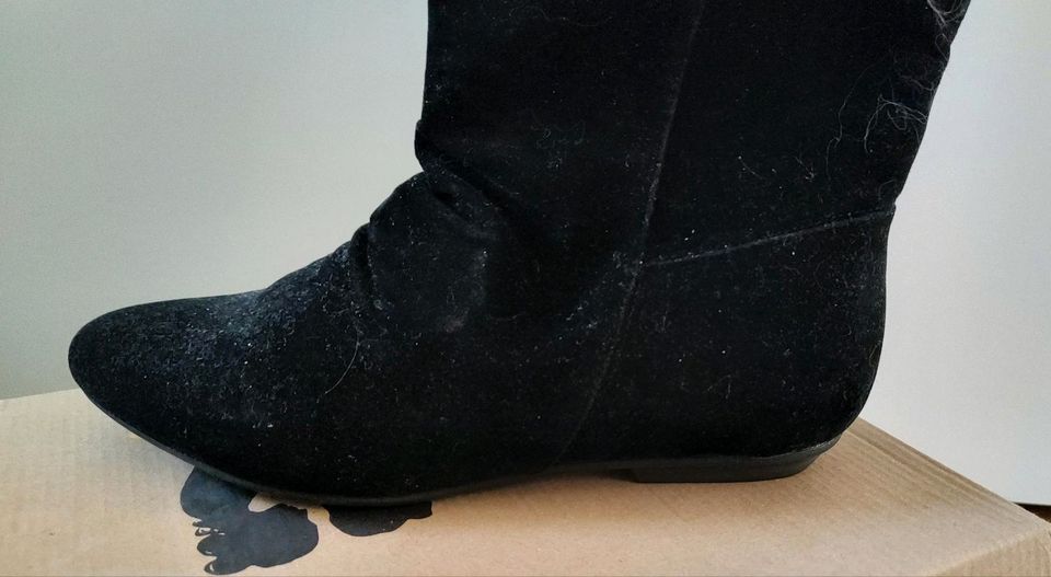 schwarze Stiefel von Jumex in Bordesholm