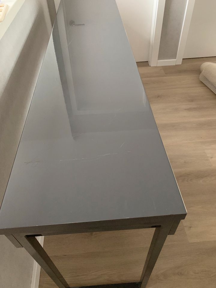 Besta Ikea Schreibtisch, Anthrazit 180bx40tx 74 cm hoch in Varel