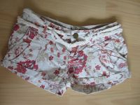 Neu - Bershka kurze Sommershorts / kurze Hose, rot beige Baden-Württemberg - Mietingen Vorschau