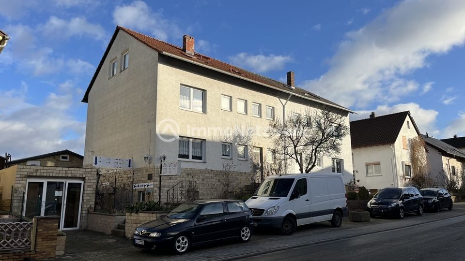 Große Doppelhaushälfte mit separater Gewerbehalle  in guter Wohnlage von Stadecken. in Stadecken-Elsheim