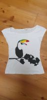 Weißes Shirt mit Papagei, Gr. S Berlin - Köpenick Vorschau