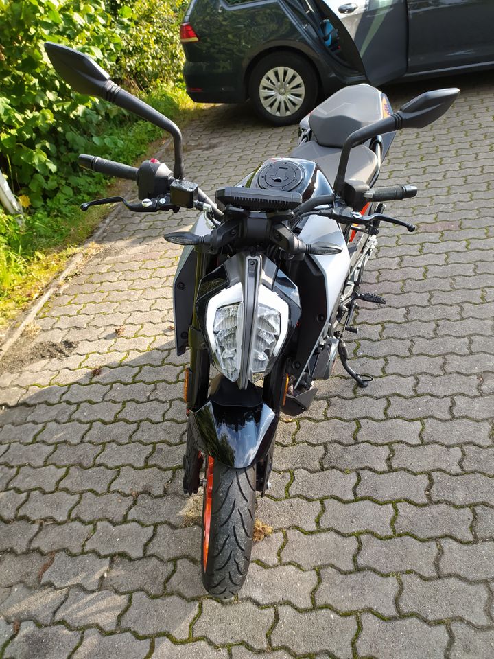 KTM 390 Duke mit Quickshifter in Kiel