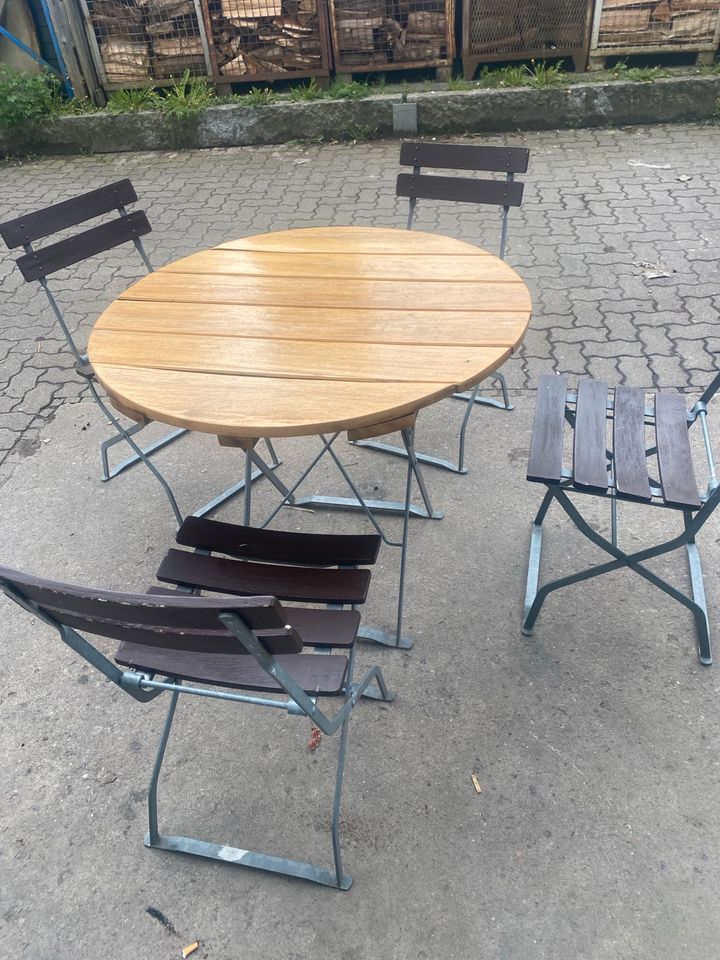 Gastronomie Auflösung Tische Stühle Biergartenstühle in Ellerau 