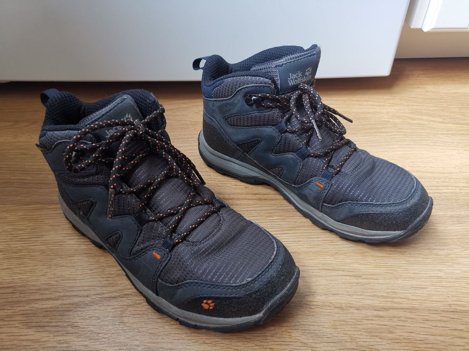 Kinder Jack Wolfskin MTN Attack 3 Mid Trekking Wanderschuhe 35 in Hamburg