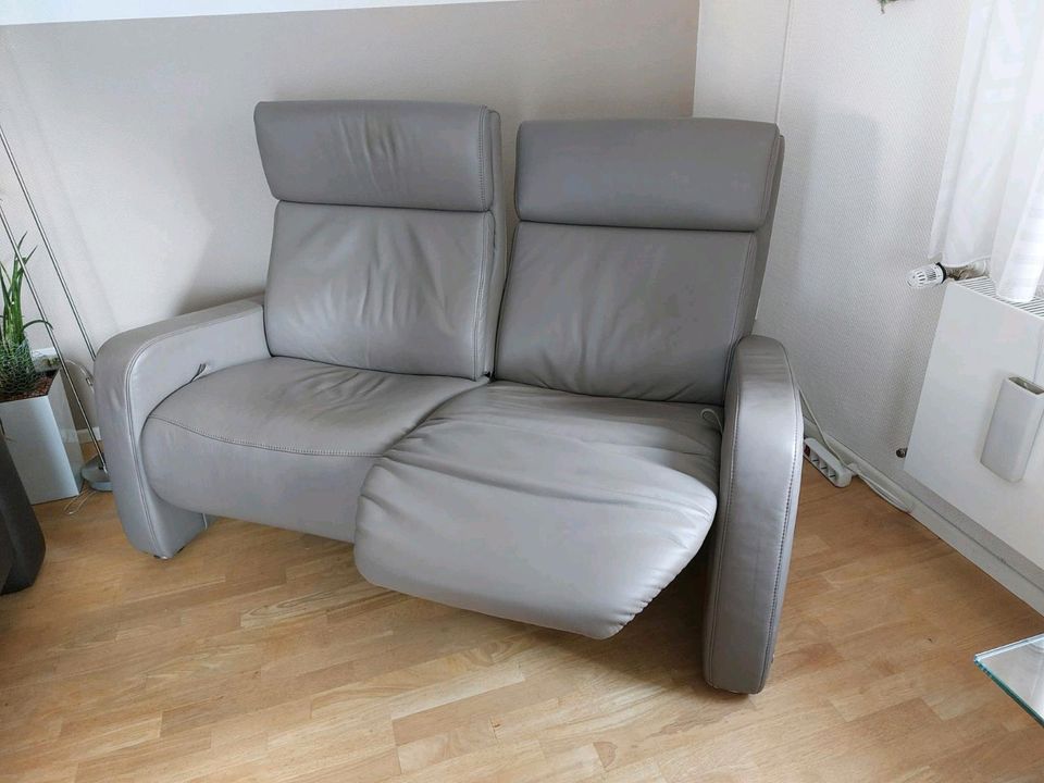 Himolla 2er Sofa mit Relaxfunktion in Oberboihingen