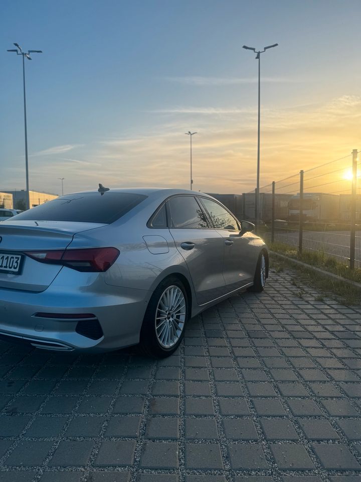 Audi A3 35tfsi mild hybrid 2021 in Landshut