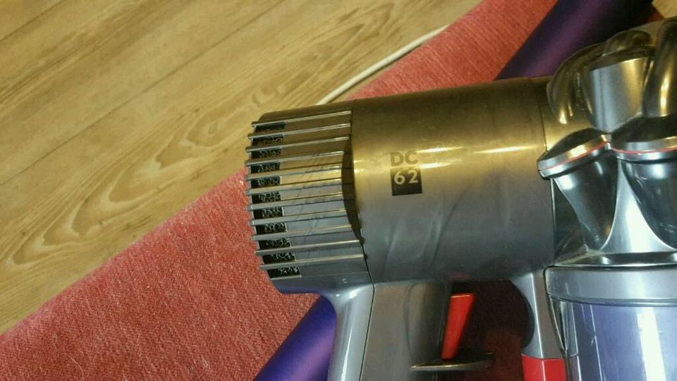 DYSON  DC 62 Animalpro, 6 V in Oberhausen