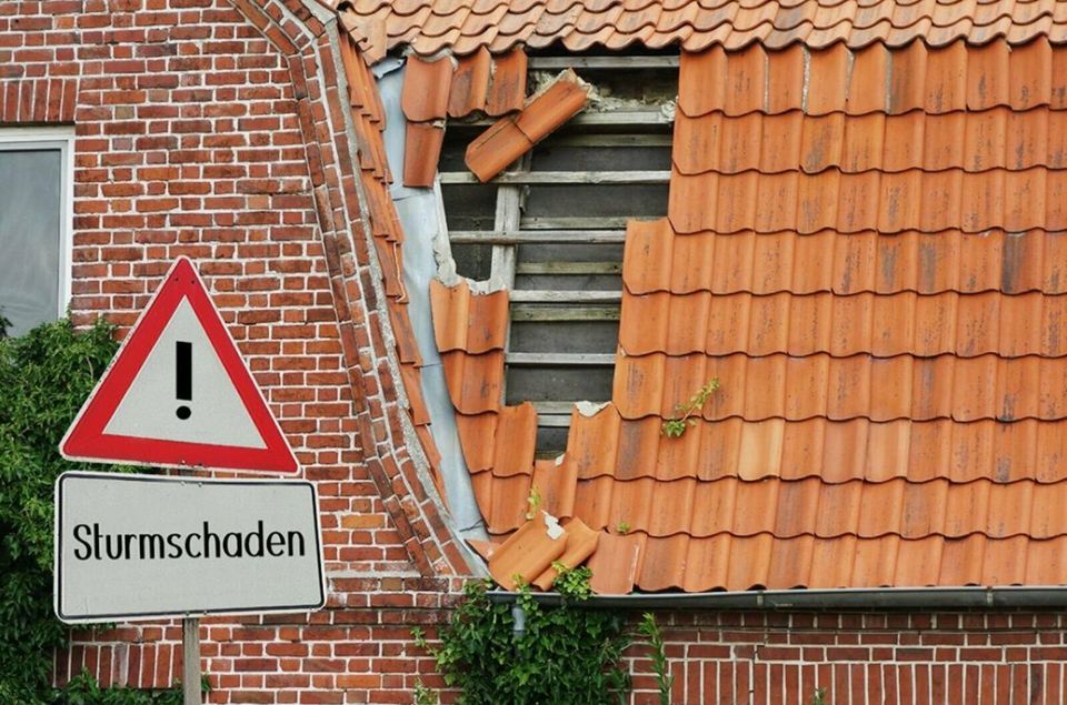 Dachdecker  Dachfenster in Duisburg