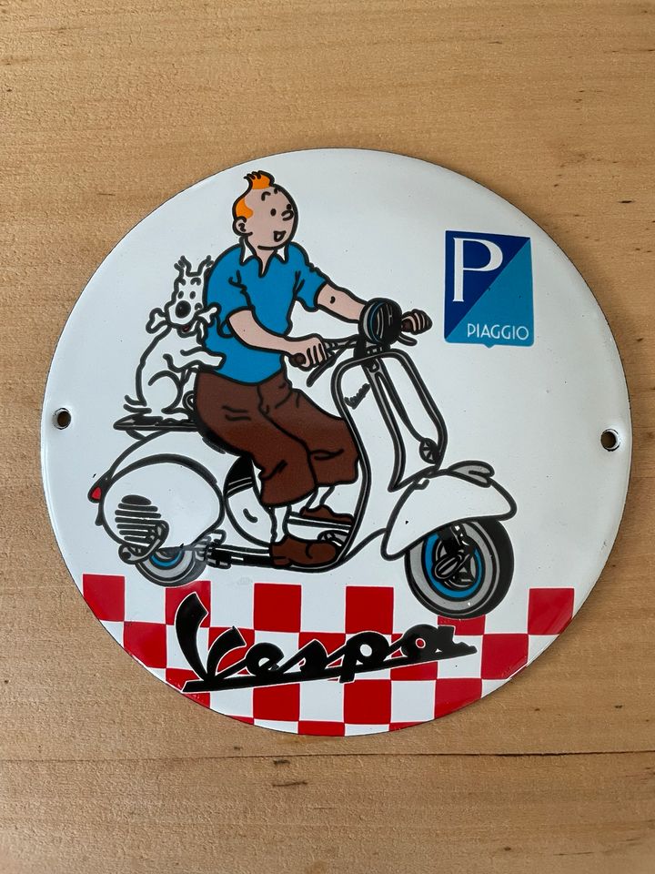 Neu Tintin Tim und Struppi Vespa Piaggio Emailleschild 12 cm in Ascheberg