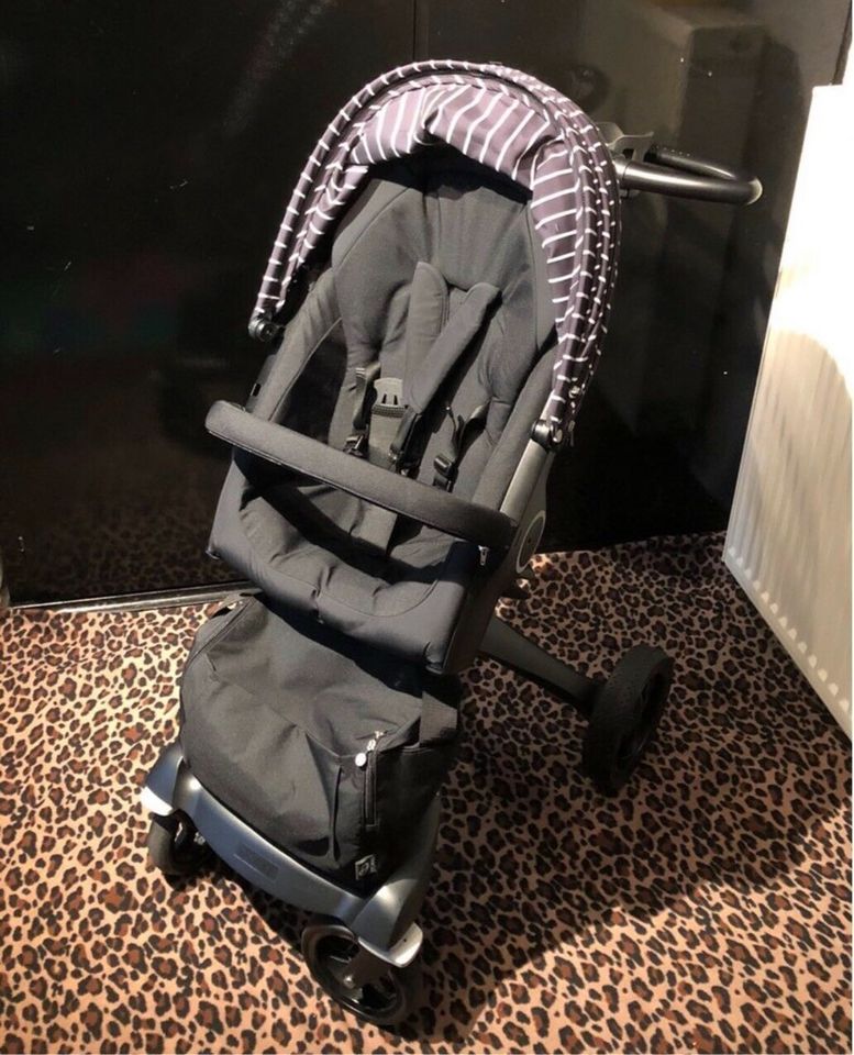 Stokke  Xplory V4 EXLUSIVDESIGN,True Black, wie neu❤️ in Schnabelwaid