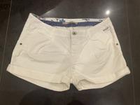 Guess Shorts weiß Gr.28 (S-M) Hessen - Rödermark Vorschau