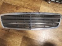 Mercedes W203 Frontgrill A2038800483 Brandenburg - Neuruppin Vorschau