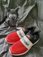 Ellesse Sportschuhe Turnschuhe Sneaker Slipin 39 schwarz weiß rot Sachsen - Aue Vorschau