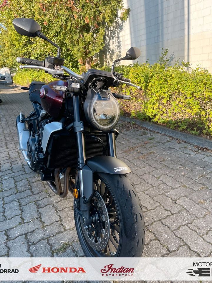 Honda CB1000R 2023er / Finanzierung o. Leasing in Höchberg