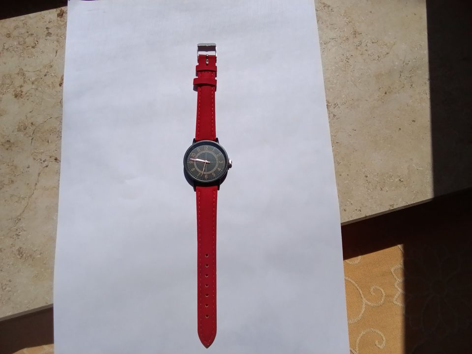 Damen Armbanduhr Quarzuhr Analog Chronograph rot schwarz NEU❣️ in Ingolstadt