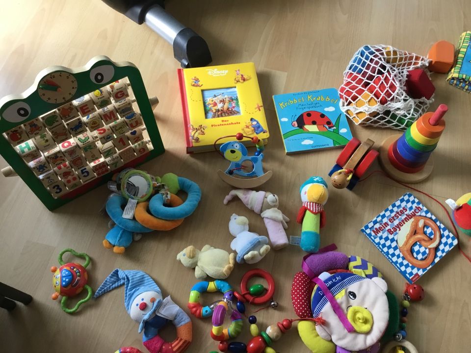 Baby Spielsachen gemischt in Bad Endorf