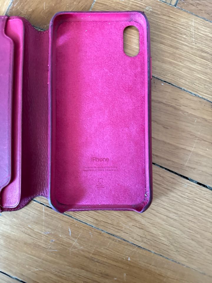 Original Apple Hülle zum Aufklappen aus Leder pink für iPhone X in München