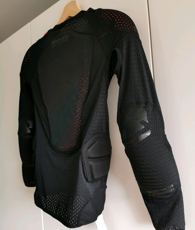 Leatt body protector, Protektor Weste Mtb in Calberlah