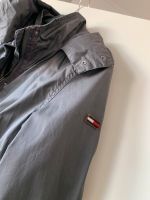 Tommy Hilfiger Jacke/Parka/ Mantel grau Größe XL/42 Niedersachsen - Nienburg (Weser) Vorschau