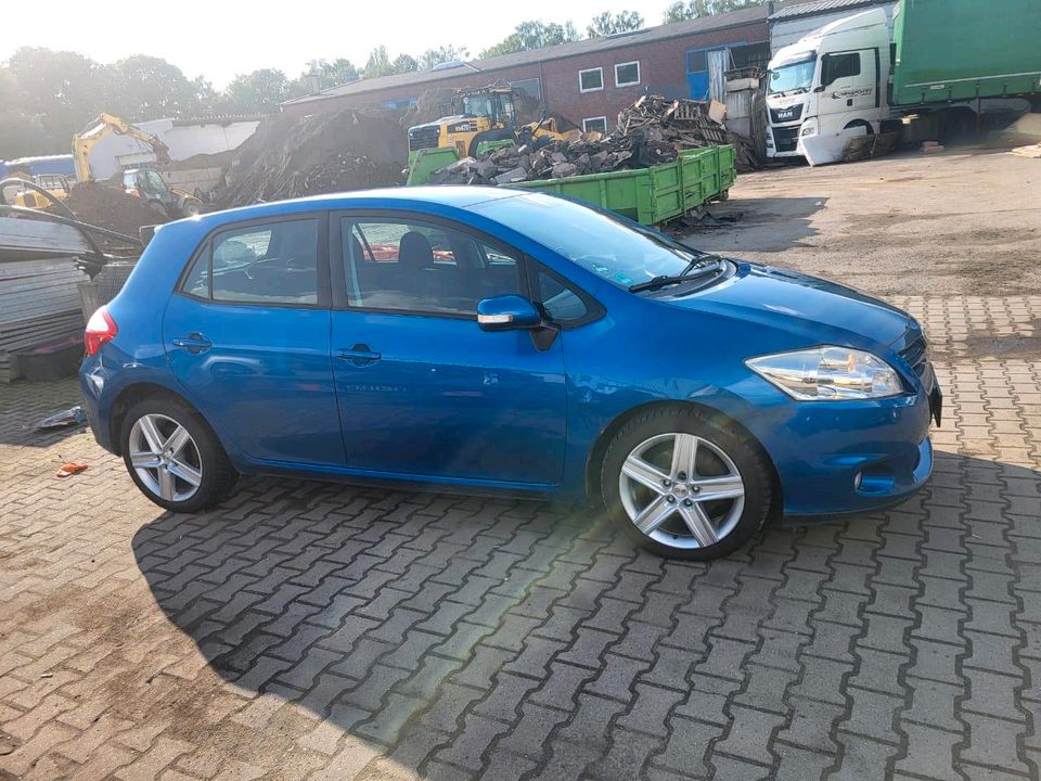 Toyota Auris 2.2 Euro 5 in Gelsenkirchen