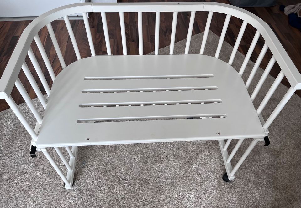 Beistellbett Babybay mit viel Zubehör in Hannover