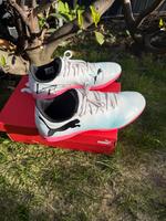 Puma Future 7 Play Fußballschuhe Halle Gr. 41 Hessen - Idstein Vorschau