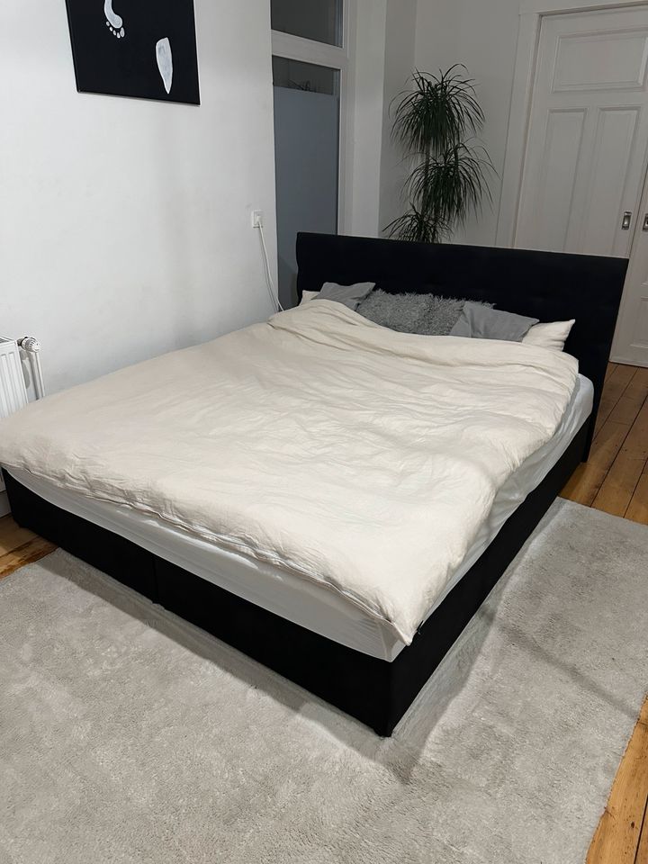 Boxspringbett + Topper // 180cm x 200cm // Schwarz in Bleckede