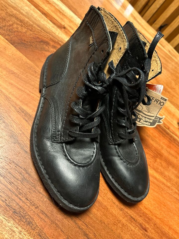 Kickers Leder Schuhe Schnürstiefel 36/37 Neu schwarz in Soltau