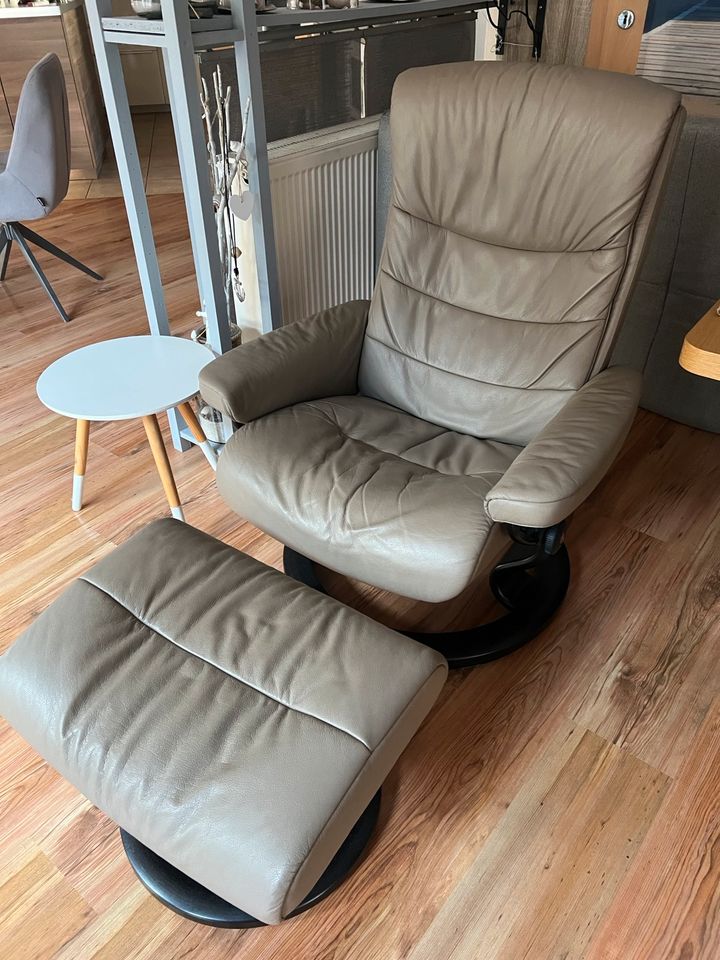 Stressless Sessel mit Hocker Ekornes beige in Nidderau