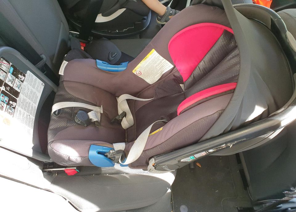 Britax Römer Baby Safe inkl Isofix Base, Babyschale in München